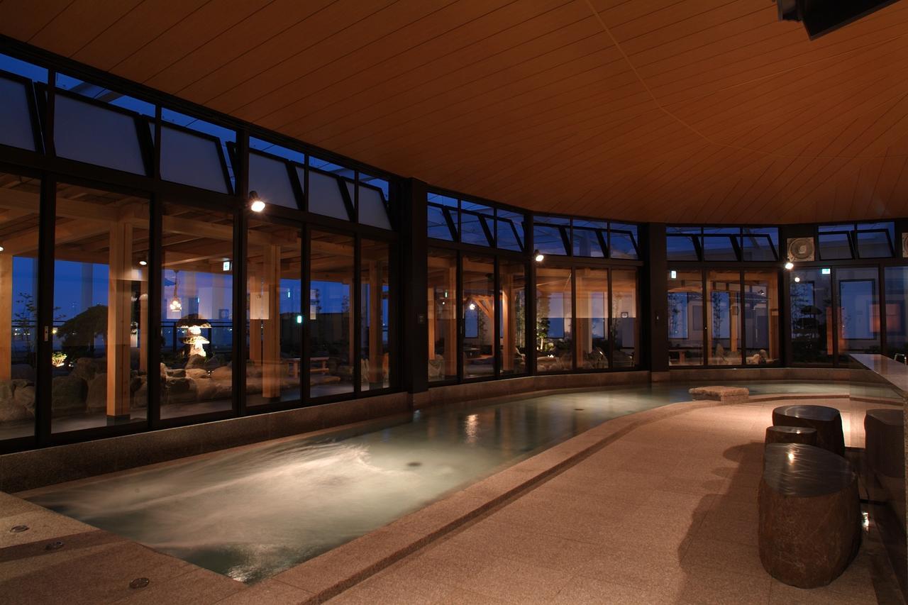 Yokohama Minatomirai Manyo Club Hotel Luaran gambar